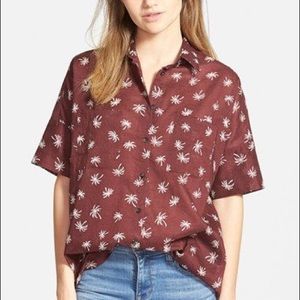 Madewell Woman’s XL courier shirt maroon palm tree
